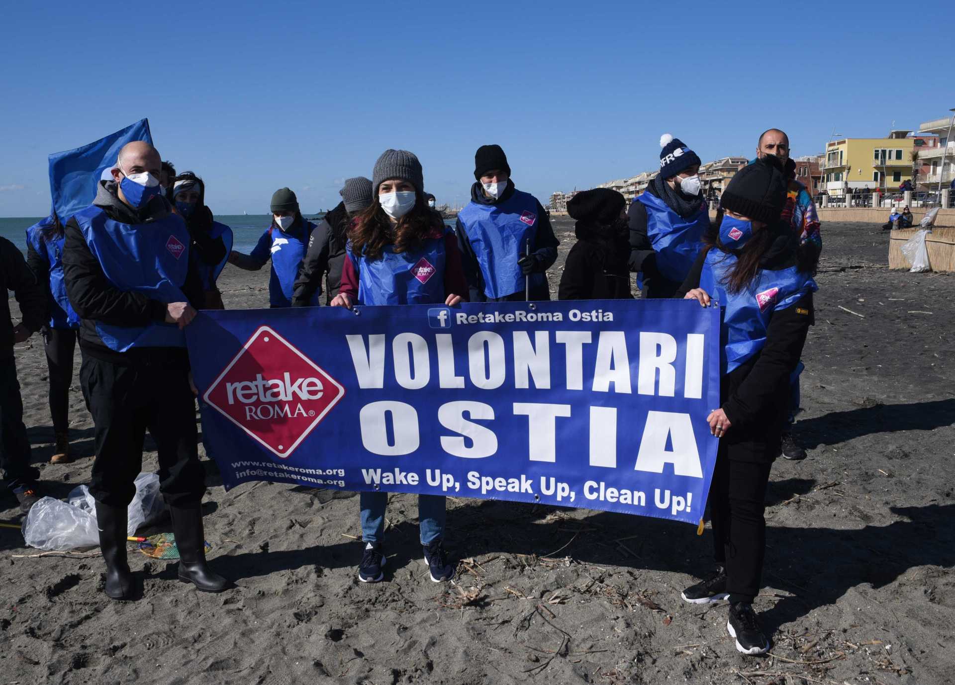 We Love Ostia, San Valentino sulla spiaggia insieme a Retake